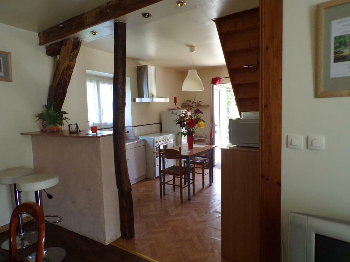Gite "La Meluzine" Au Bord De La Riviere, Avallon, Vezelay, Morvan Magny  エクステリア 写真